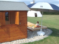 Holiday house near Zvíkov - small house and sand pit