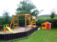 Chalet Orlík lake - garden - for children